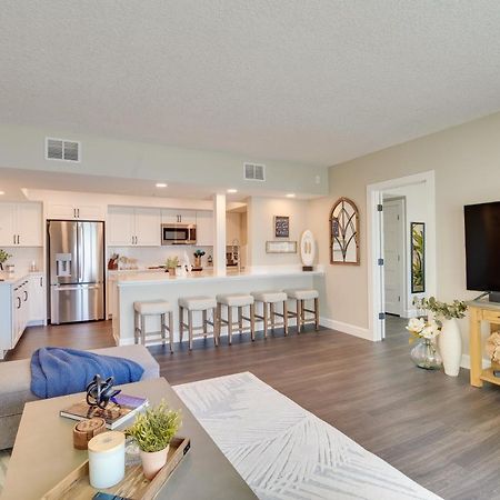 Oceanfront Satellite Beach Condo With Balcony, Views 外观 照片