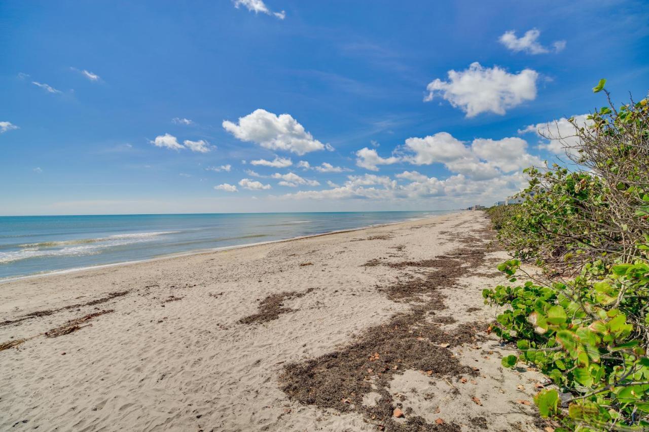 Oceanfront Satellite Beach Condo With Balcony, Views 外观 照片