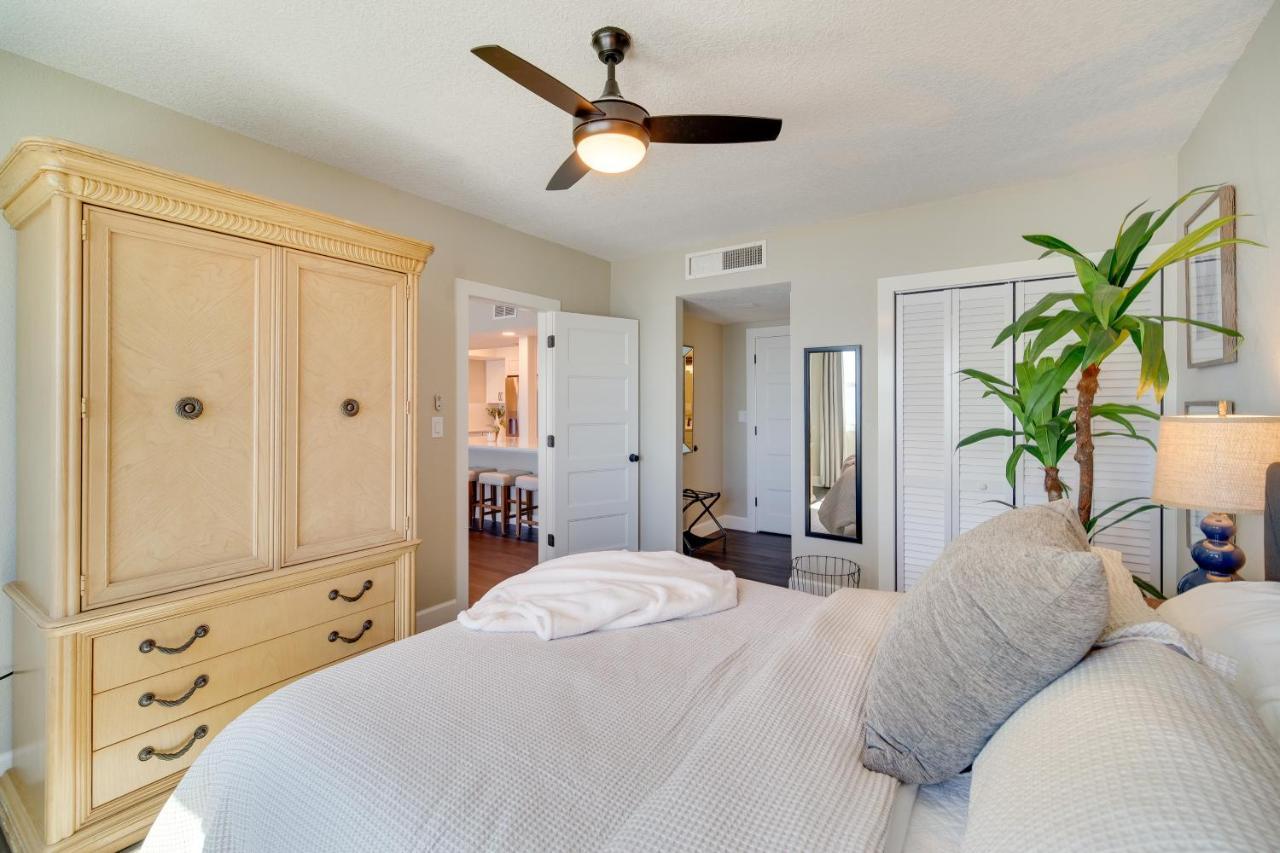 Oceanfront Satellite Beach Condo With Balcony, Views 外观 照片